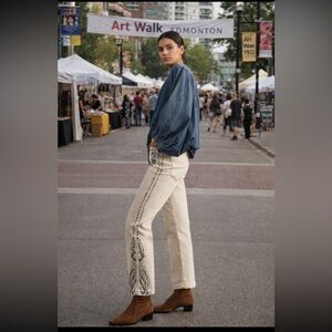 Anthropologie NWT Pilcro Slim Slouch Mid-Rise Straight-Leg Jean size 26.